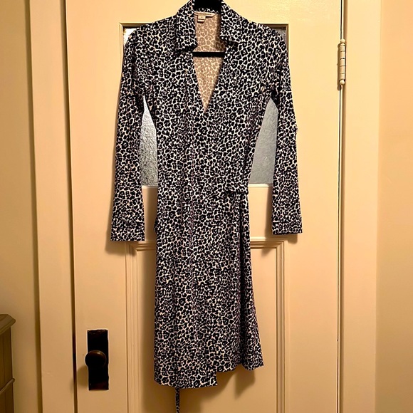DVF blue leopard dress size 4 - Picture 1 of 2